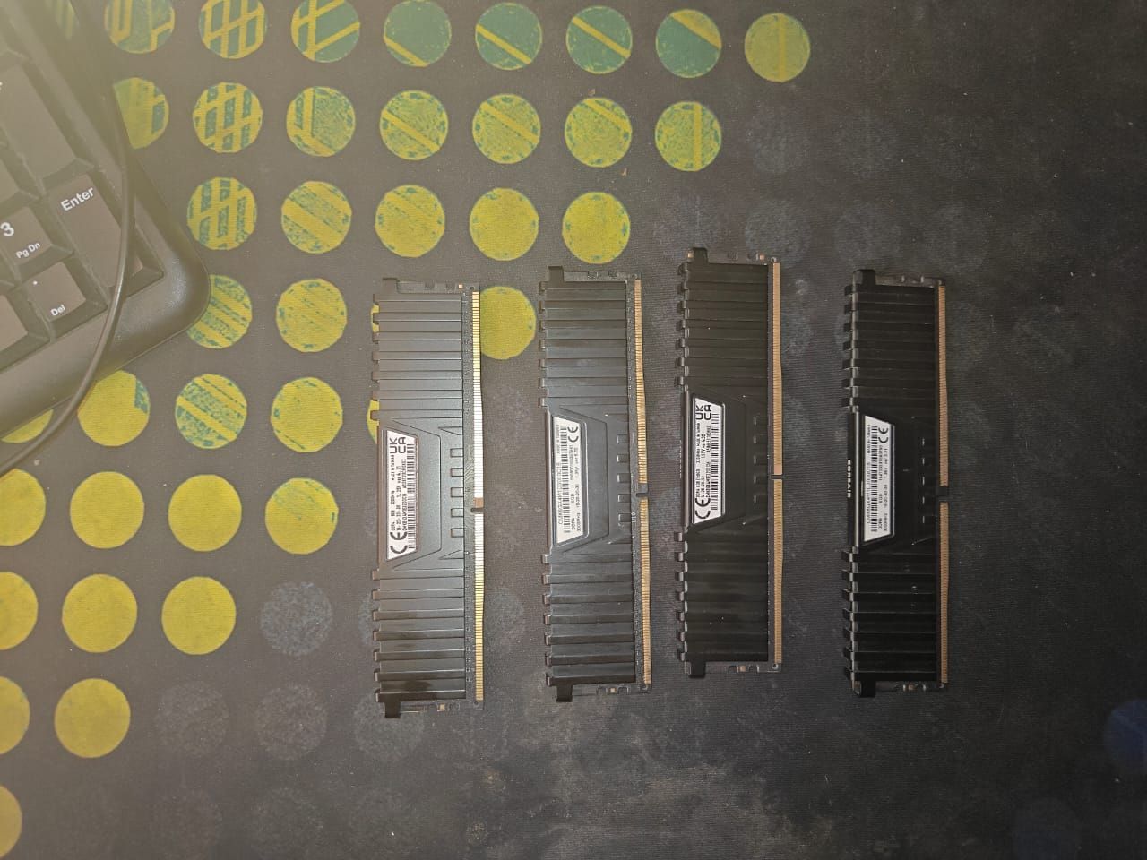 Corsair Vengeance LPX 8GB (1x8GB) DDR4 3200MHZ C16 Used RAM