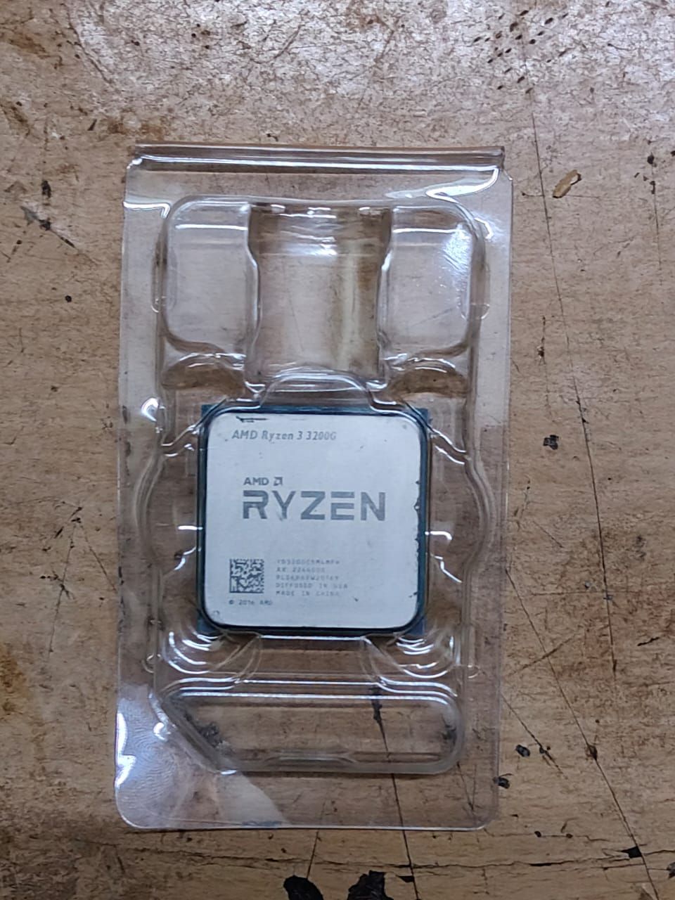 AMD Ryzen 3 3200G 4 Cores 4 Threads up to 4GHz Used CPU