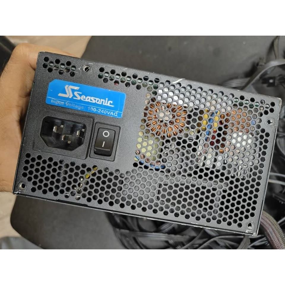 Seasonic SSR-650RT 650 Watts (Premium Quality Capacitors) Used PSU