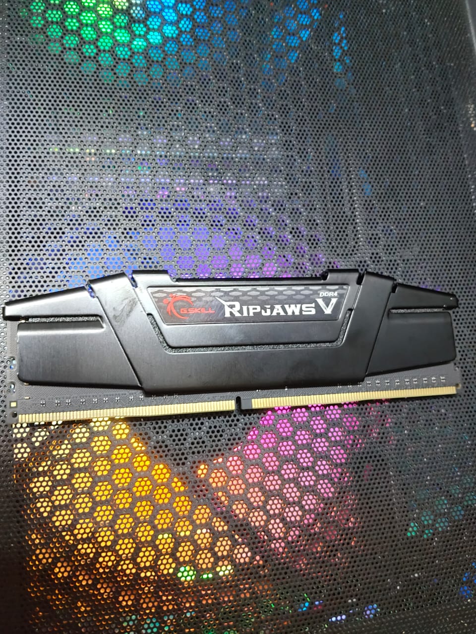 G.Skill Ripjaws V Series 16GB (2x8GB) DDR4 3200MHZ C16 Used RAM