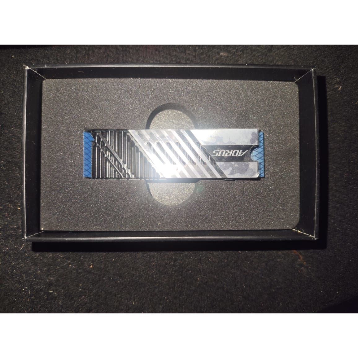 GIGABYTE AORUS Gen4 7300 SSD 1TB PCIe 4.0 NVMe M.2 Open Box SSD