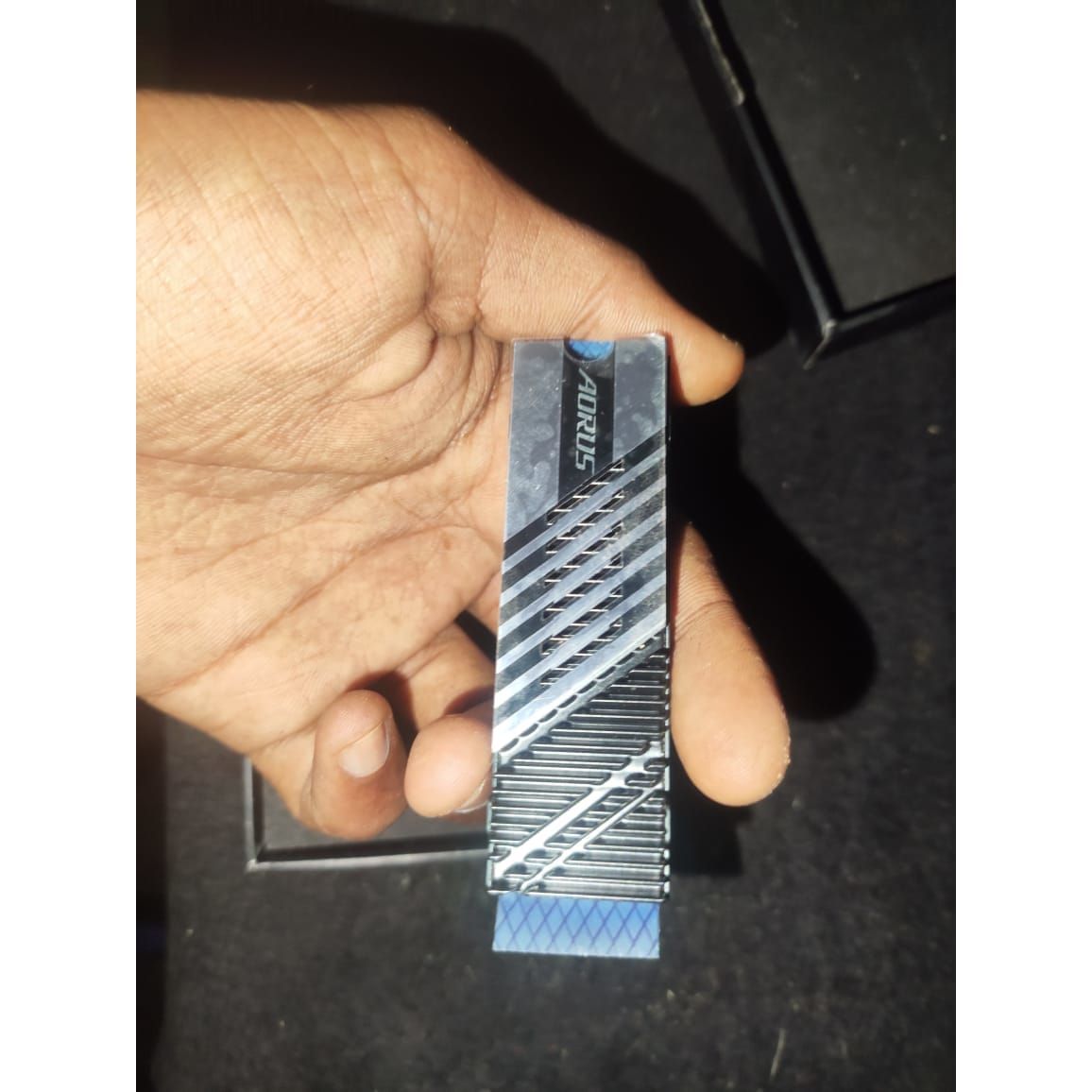 GIGABYTE AORUS Gen4 7300 SSD 1TB PCIe 4.0 NVMe M.2 Open Box SSD
