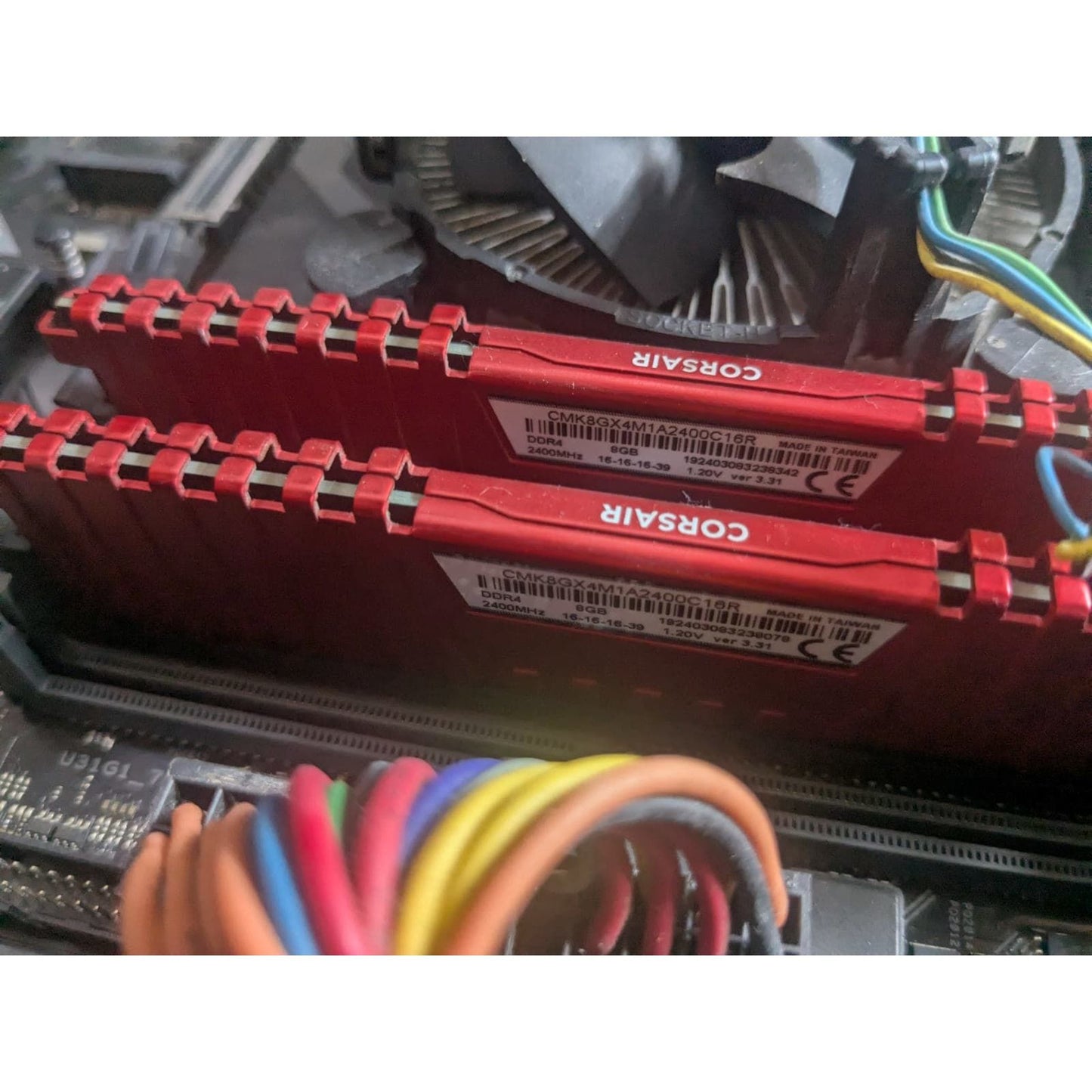 Corsair Vengeance LPX 16GB (8x2) DDR4 2400MHZ C16 Used RAM
