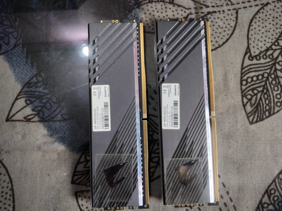 Gigabyte AORUS RGB 16GB (2x8GB) 3200Mhz DDR4 Used RAM