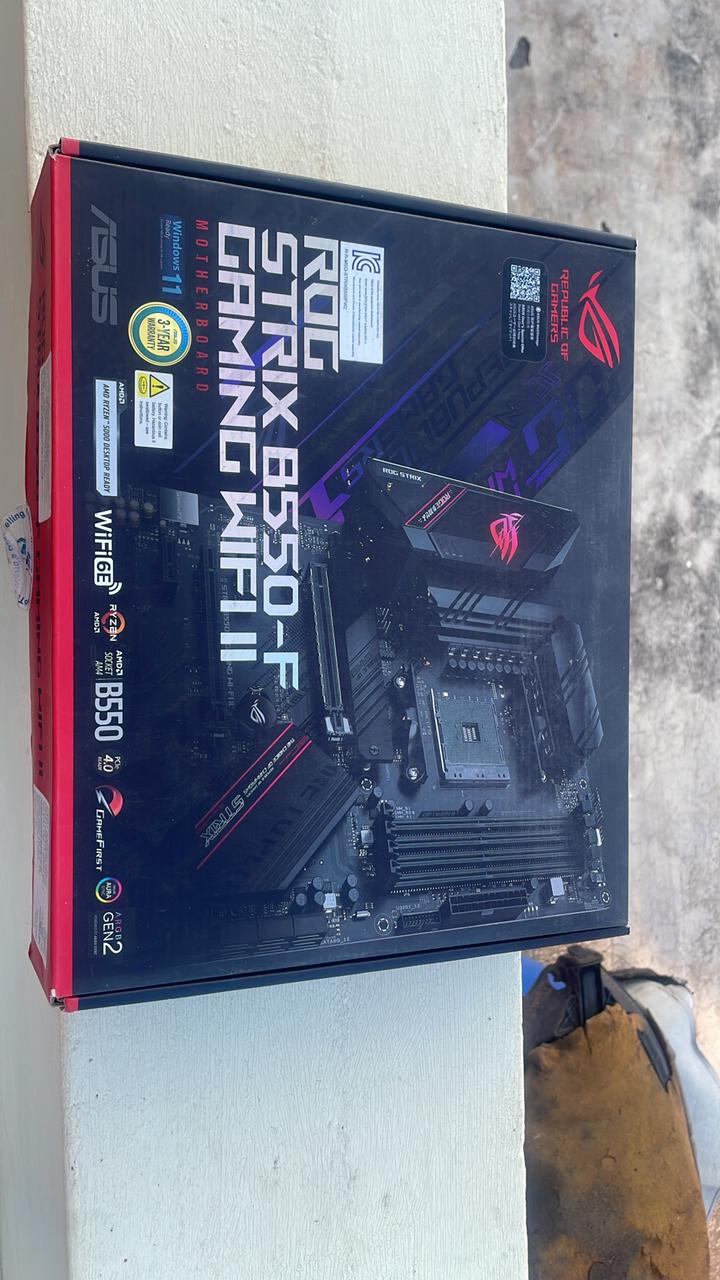 Asus B550 ROG Strix B550-F Gaming WiFi II AMD AM4 ATX Used Motherboard