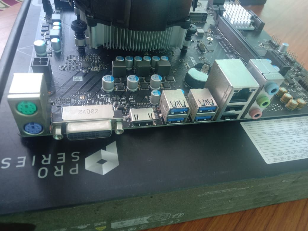 AMD Ryzen 3 3200G + MSI B450M-A PRO MAX II (Processor-Motherboard) COMBO Used
