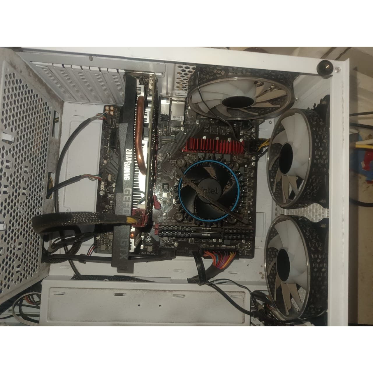 Corsair Vengeance LPX 32GB (16x2) DDR4 C16 Used RAM