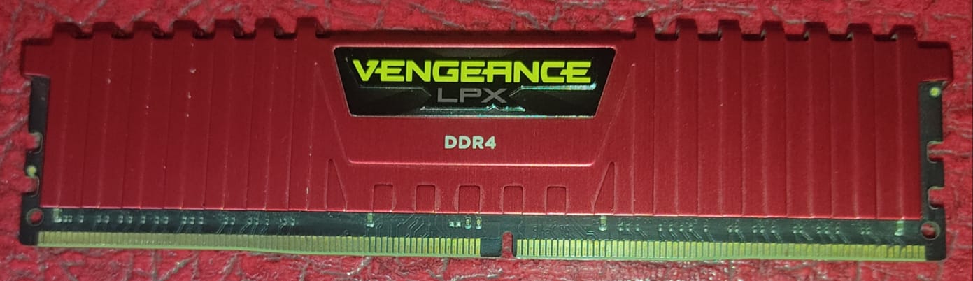 Corsair Vengeance LPX 8GB DDR4 2400MHZ C16 Used RAM