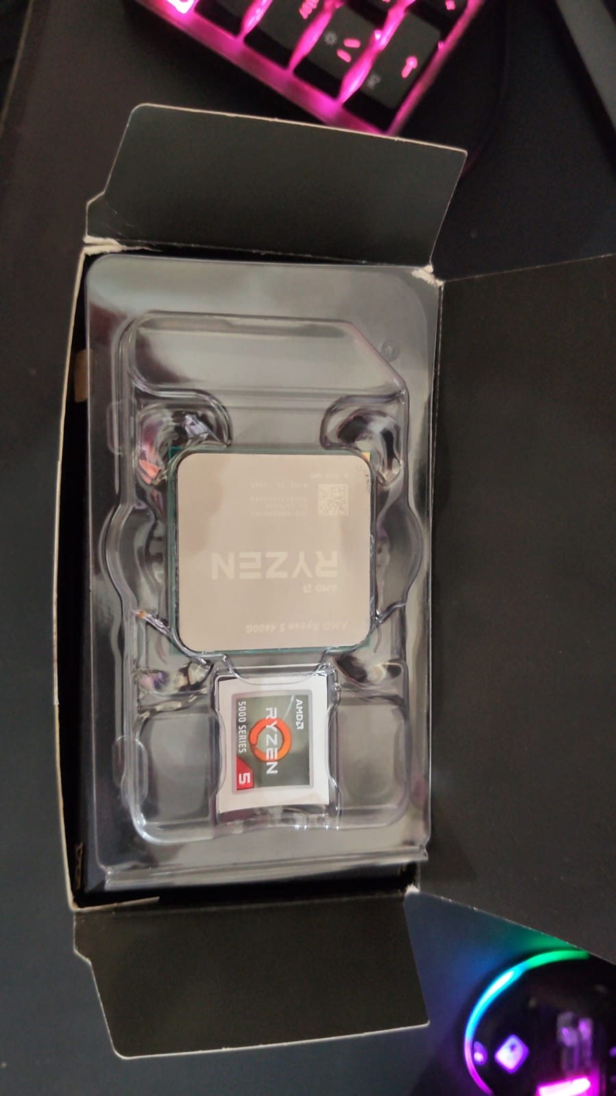 AMD RYZEN 5 4600G 6 Core, 12 threads 4.2 GHZ Used CPU