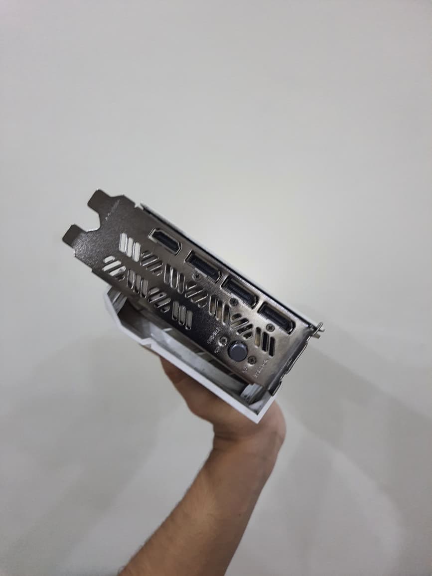 COLORFUL iGame GeForce RTX 3070 Ultra W OC Triple Fan 8GB Used GPU