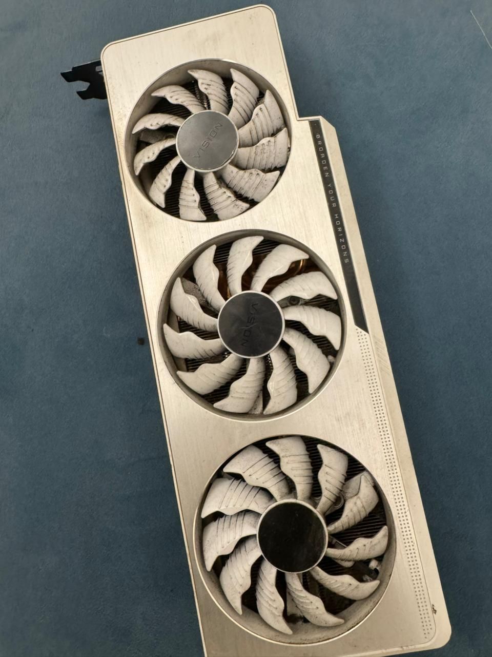 【ジャンク】GIGABYTE GEFORCE RTX 3080 VISION Buy the GIGABYTE GeForce RTX 3080 Vision OC 10GB Used GPU