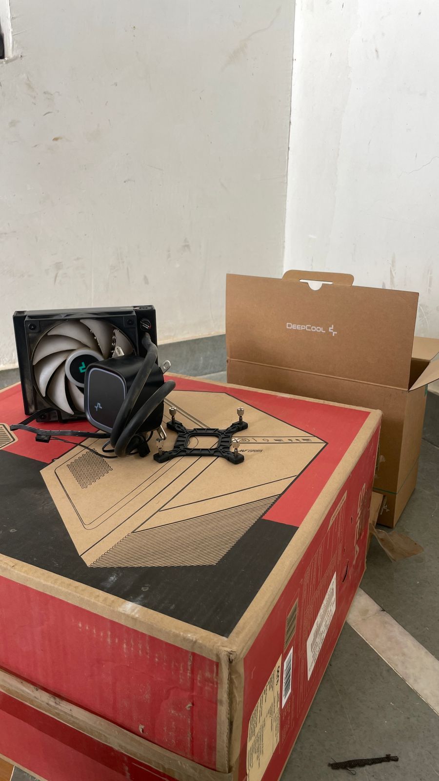 DeepCool LE300 120mm LED Lighting Anti-Leak Technology Liquid CPU Cooler AIO Used CPU Cooler