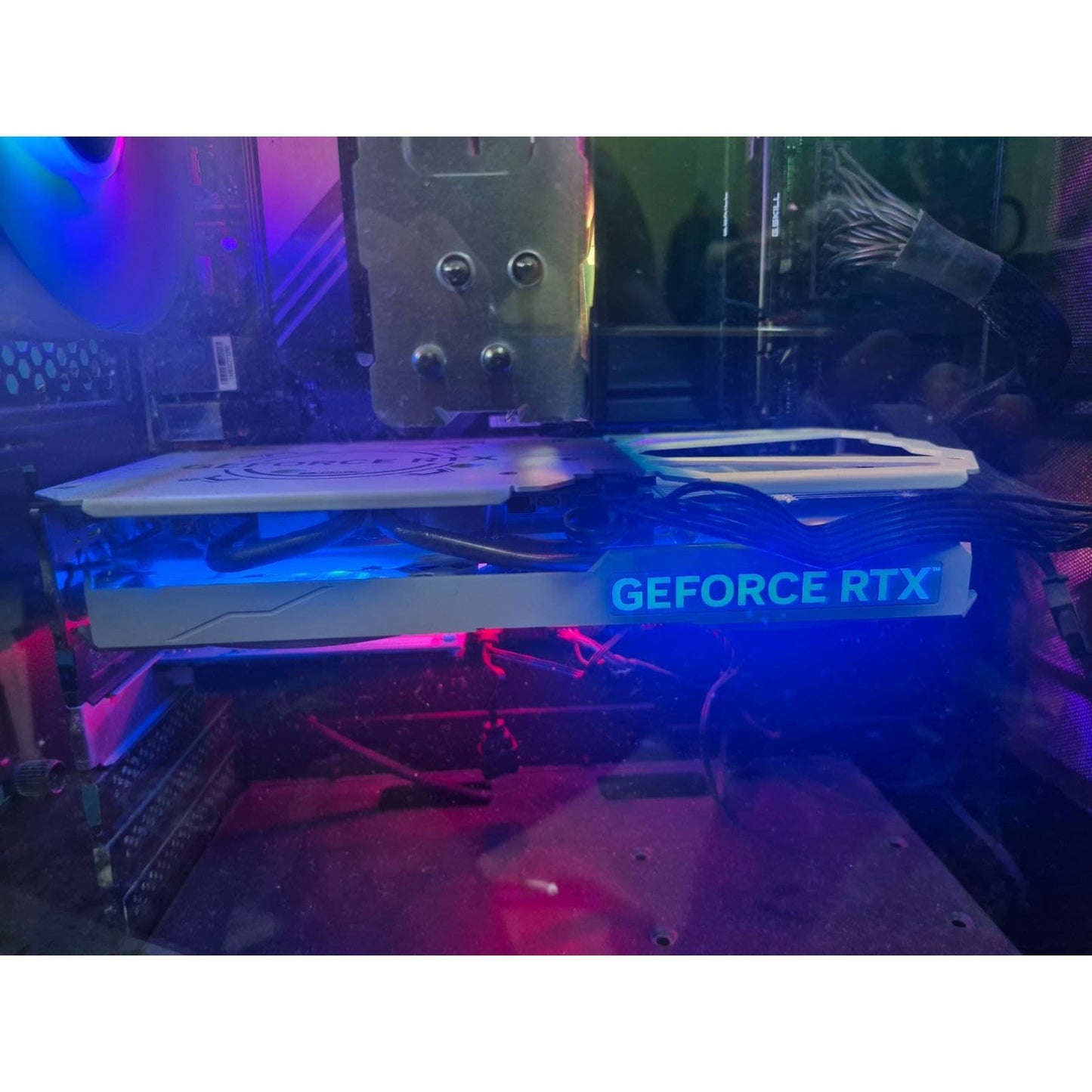 GALAX GeForce RTX 4060 EX White 1-Click OC 8GB Used GPU (Under Warranty)