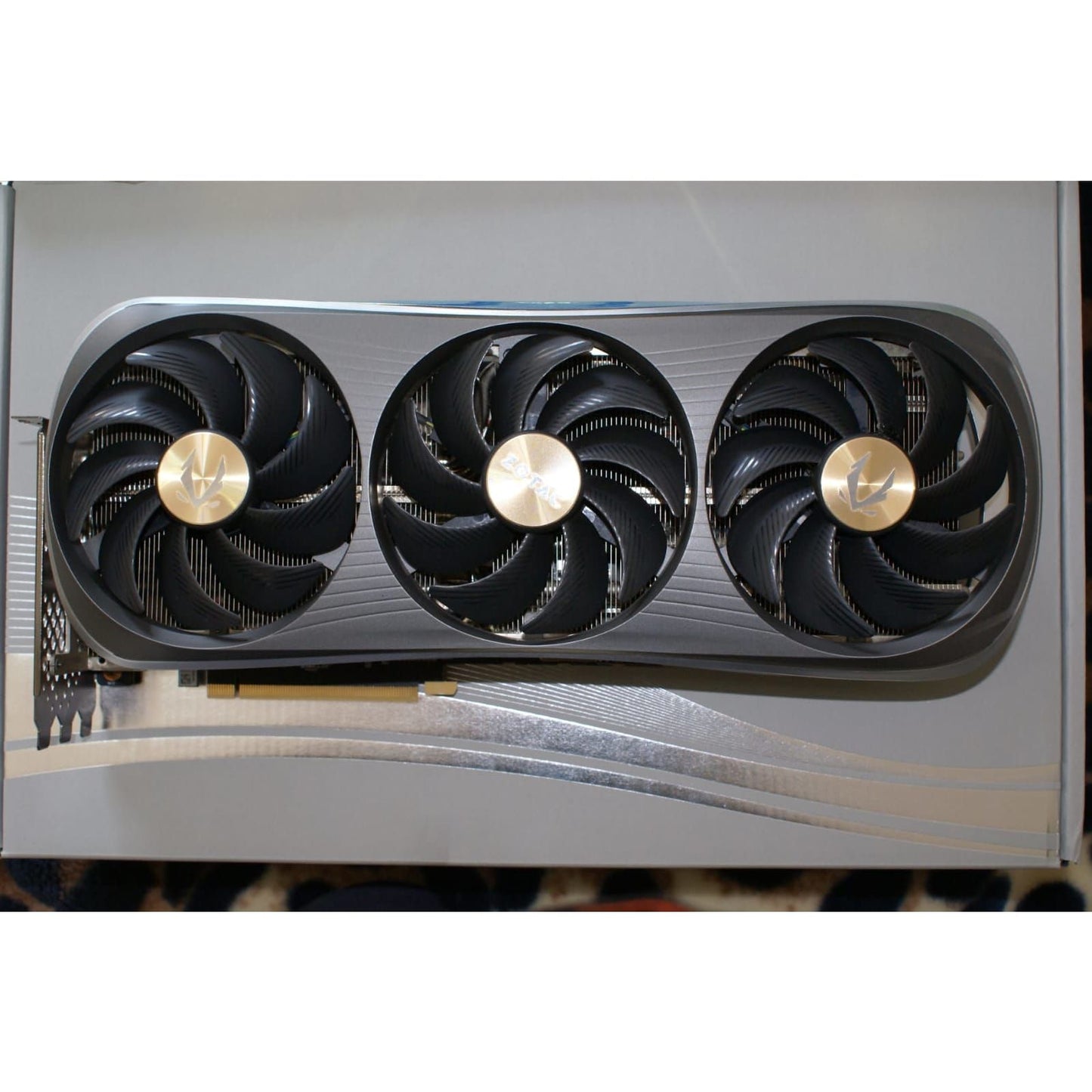 ZOTAC GAMING GeForce RTX 4090 AMP Extreme AIRO 24GB Open Box GPU