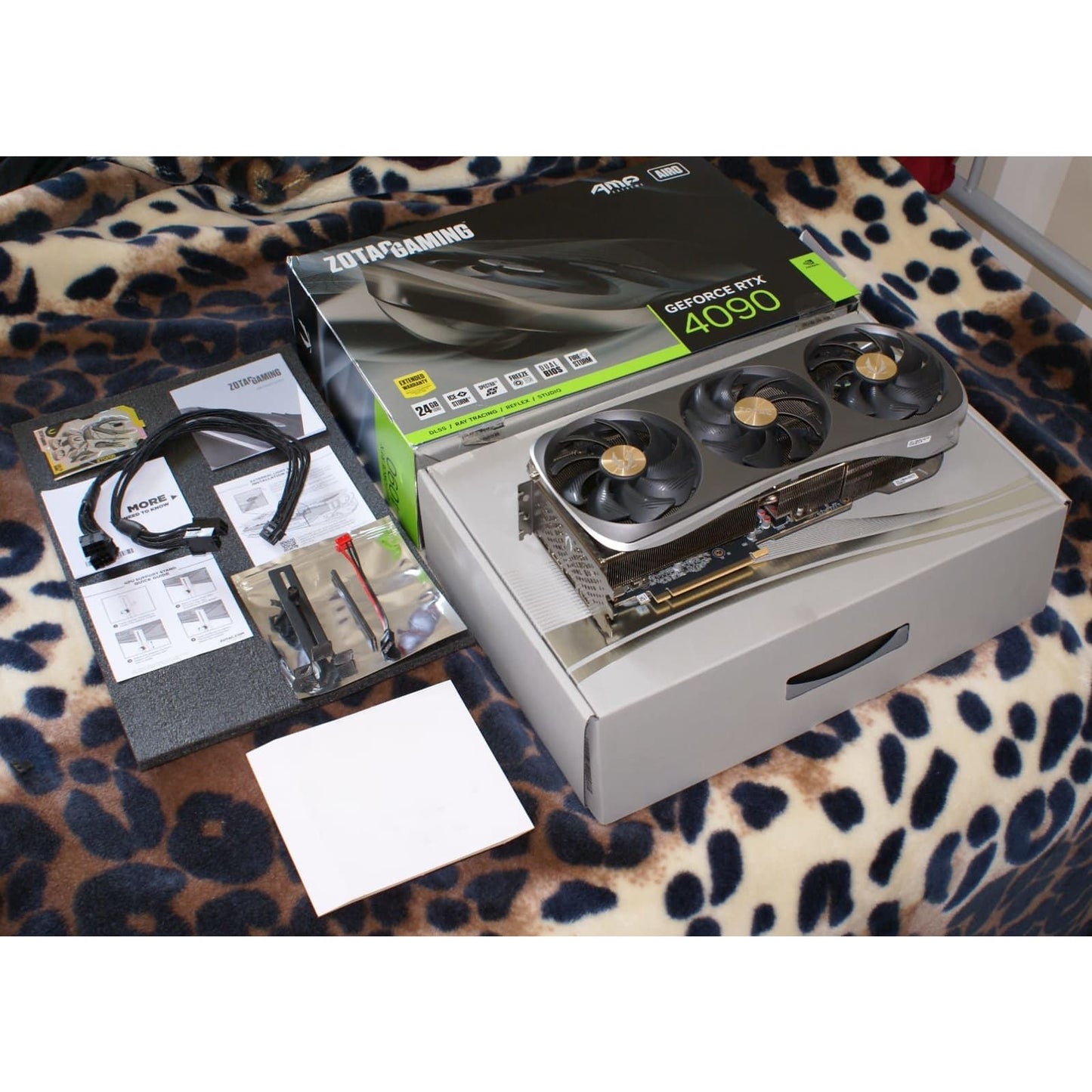 ZOTAC GAMING GeForce RTX 4090 AMP Extreme AIRO 24GB Open Box GPU