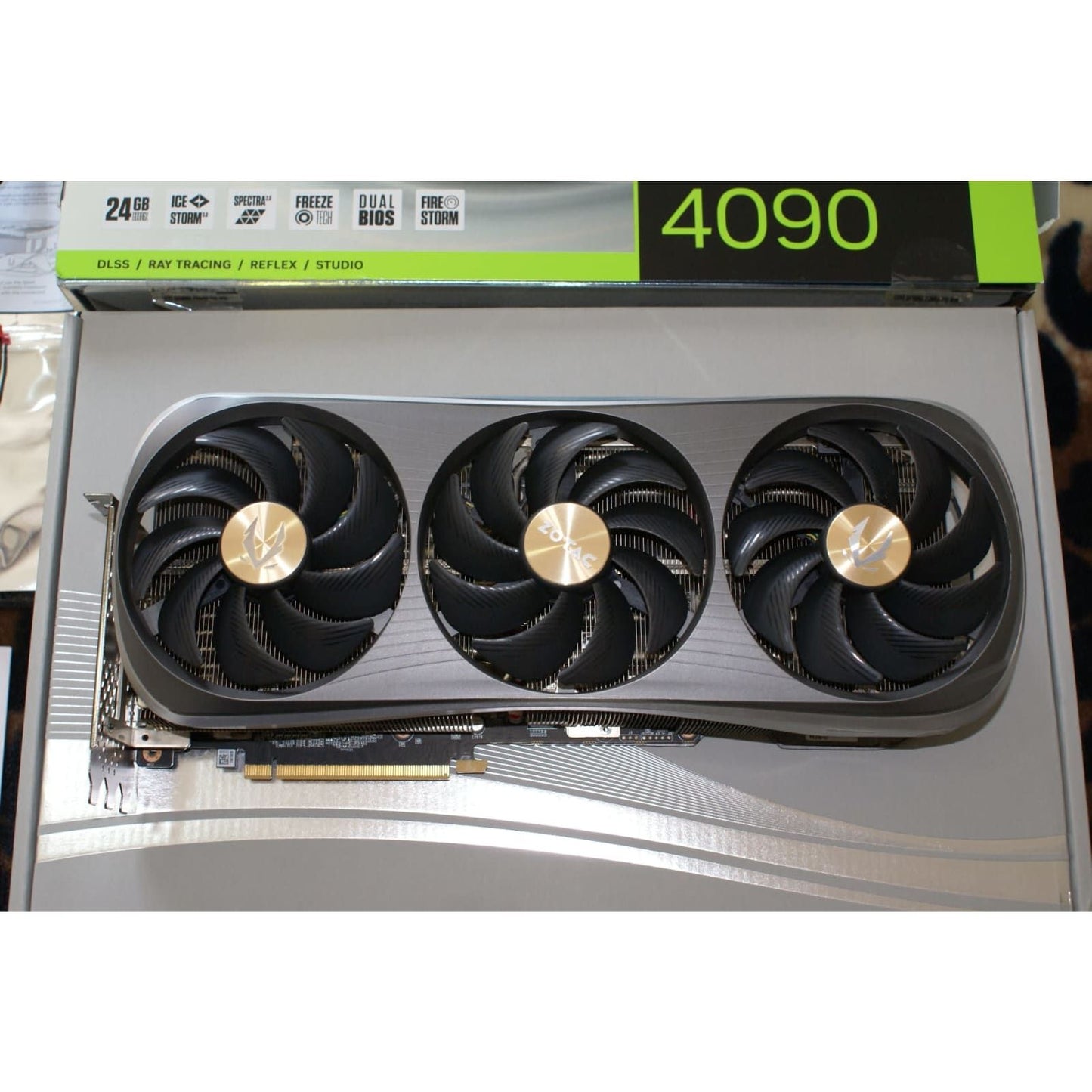 ZOTAC GAMING GeForce RTX 4090 AMP Extreme AIRO 24GB Open Box GPU