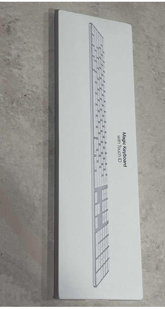 Apple Magic Keyboard with Touch ID and Numeric Keypad for Mac models with Apple silicon (USB‑C) Used Keyboard