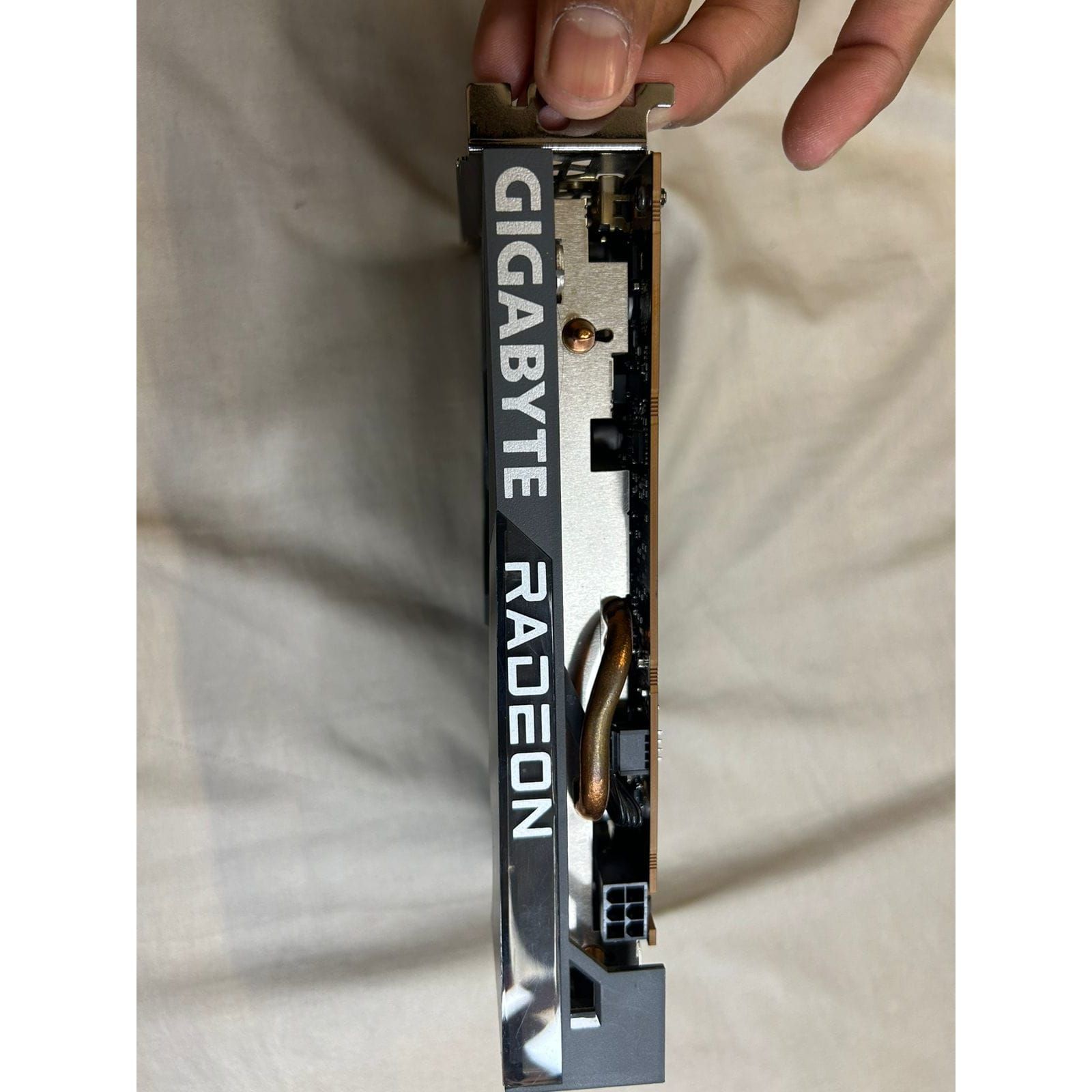 GIGABYTE AMD Radeon RX 6500 XT 4GB 美品中古 GIGABYTE GV-R65XTGAMING OC-4GD GDDR6 4 GB AMD Radeon Chipset 64