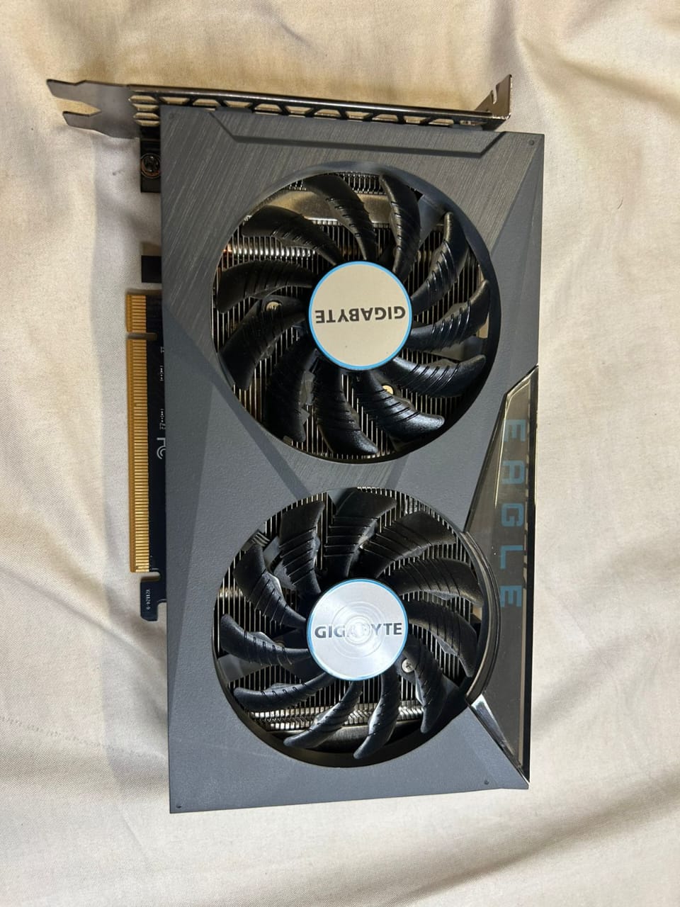 Gigabyte Radeon RX 6500 XT EAGLE 4GB Used GPU