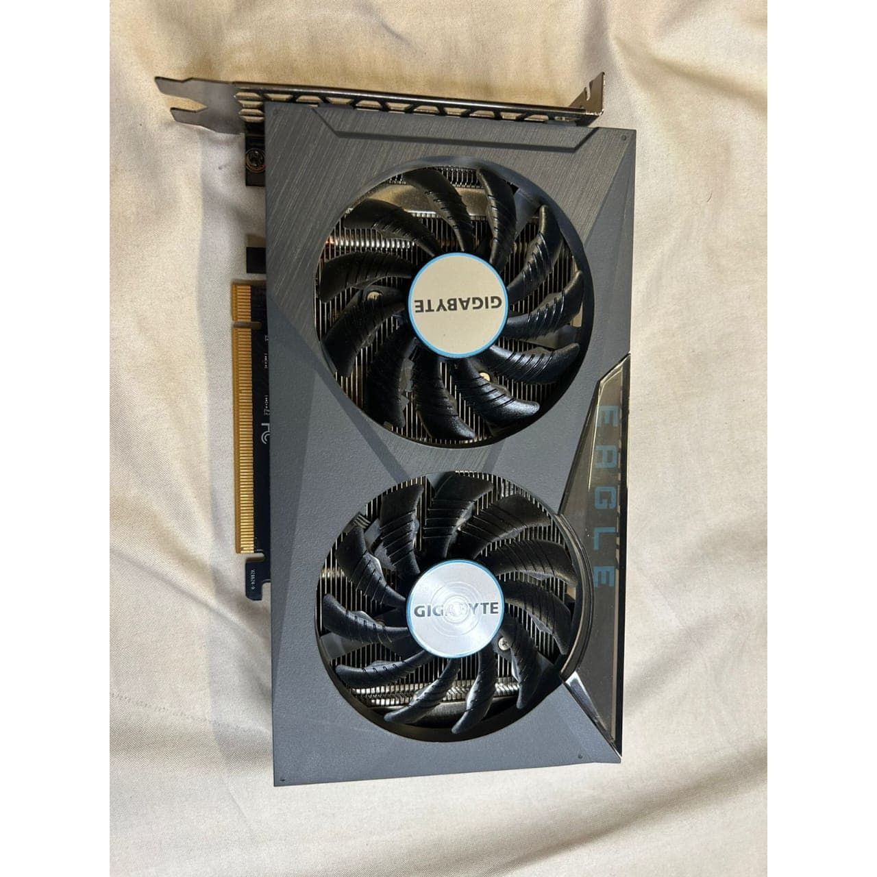 Buy the Gigabyte Radeon RX 6500 XT EAGLE 4GB Used GPU – Computify.in