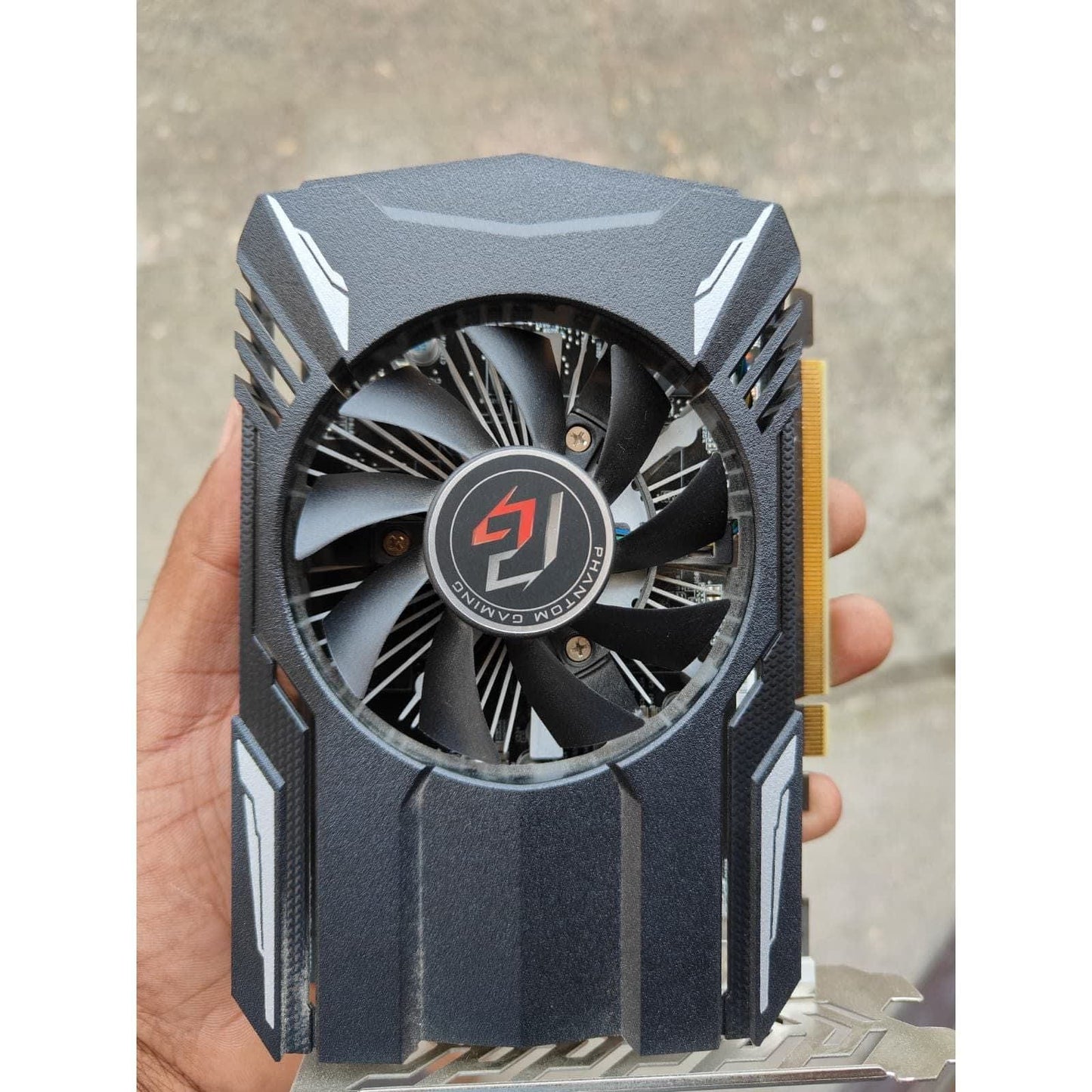 ASRock AMD Radeon RX 550 Phantom Gaming 4GB Used GPU - Computify.in