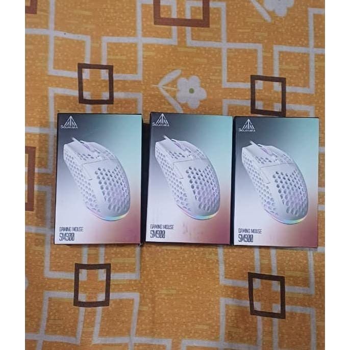 SOLAKAKA RGB with Honeycomb Shell Adjustable 12800 DPI 7 Programmable Buttons Lightweight Gaming Used Mouse