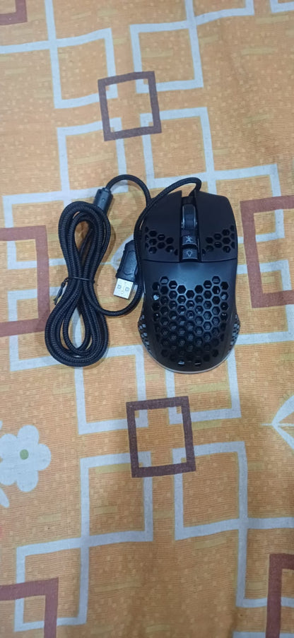 SOLAKAKA RGB with Honeycomb Shell Adjustable 12800 DPI 7 Programmable Buttons Lightweight Gaming Used Mouse