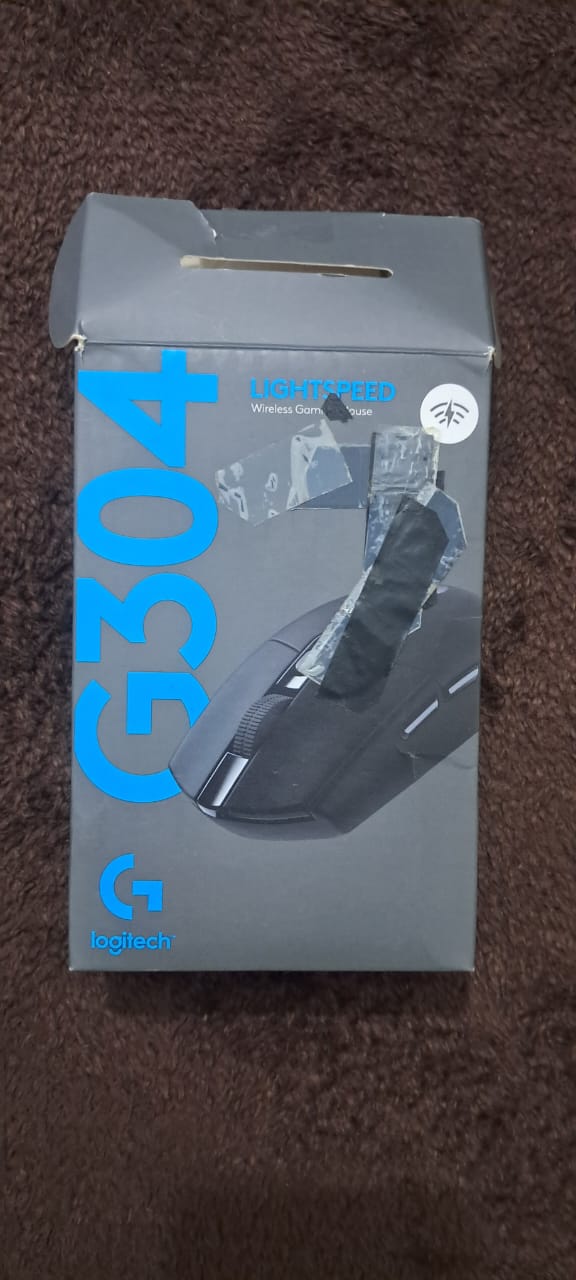 Logitech G304 Lightspeed Wireless Gaming Mouse 12,000 DPI 6 Buttons 250h Battery Life Used Mouse