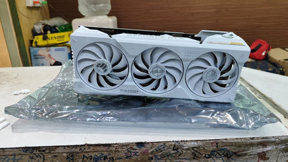 ASUS TUF Gaming RTX 4070 Ti SUPER BTF WHITE OC Edition 16GB Used GPU