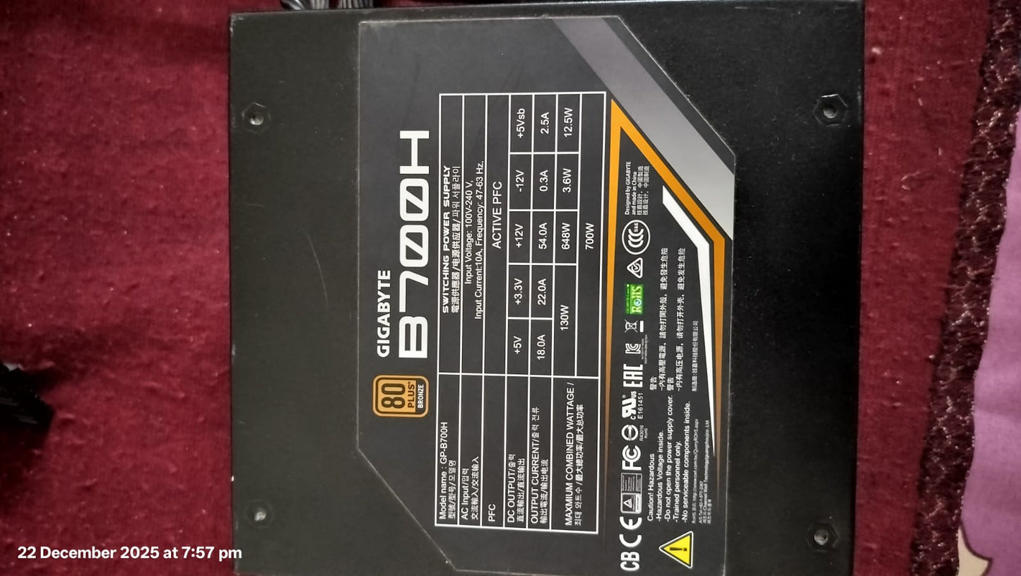 GIGABYTE GP-B700H 700 Watts 80 Plus Bronze Semi-Modular Power Supply Used PSU