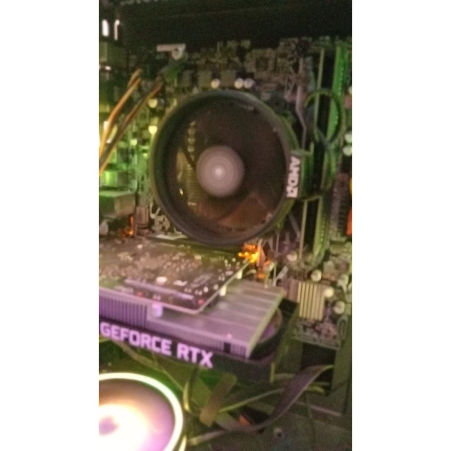 AMD Ryzen 3 3200g 4 Core 4 threads 4Ghz with Radeon Vega 8 Graphics Used CPU