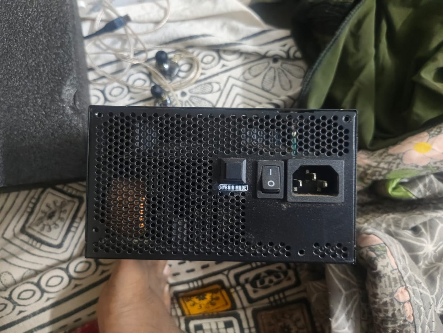 ANTEC NeoECO, NE1300G M ATX3.0, 1300W Full Modular 80+ Gold PCIE 5.0 Japanese Caps, Zero RPM 1300 Watts Used PSU