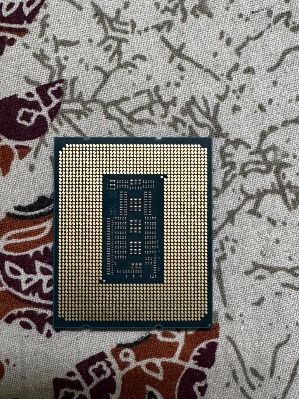 Intel Core i7-14700F Desktop Processor PGA LGA1700 20 Cores (8 P-Cores + 12 E-Cores) Up to 5.4 Ghz Used CPU