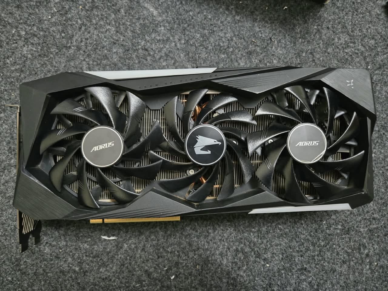 Gigabyte  AORUS GeForce RTX 3070 MASTER LCD Edge View screen 8GB Used GPU