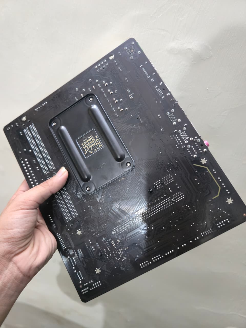 AMD Ryzen 7 5700G 8 Cores 16 Threads + Gigabyte B550M H ARGB (Processor+Motherboard) Used Combo