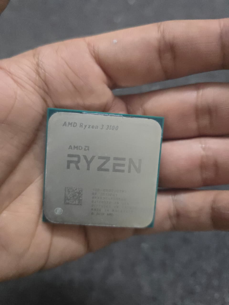AMD RYZEN 3 3100 4 Core, 8 threads 3.9 GHZ Used CPU