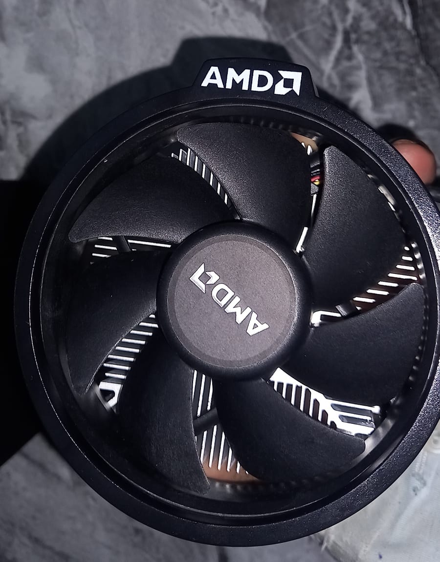 AMD Ryzen 7 5700 4.6 GHz AM4 Socket 8 Cores 16 Threads Used CPU