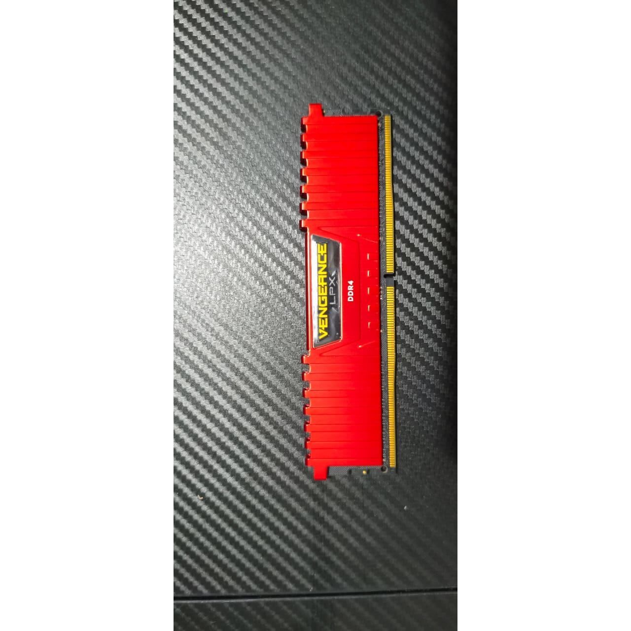 Corsair Vengeance LPX 24GB (8x3) DDR4 2400MHZ C16 Used RAM - Computify.in