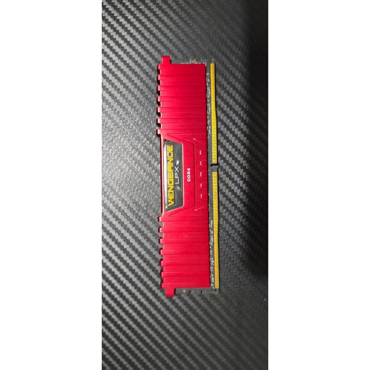 Corsair Vengeance LPX 24GB (8x3) DDR4 2400MHZ C16 Used RAM - Computify.in