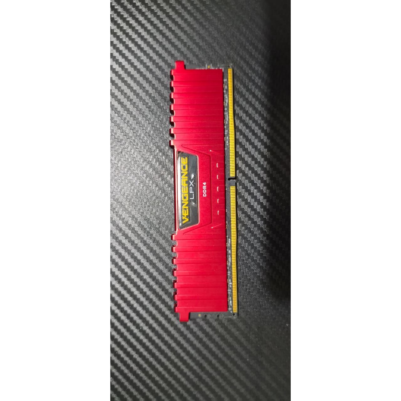 Corsair Vengeance LPX 24GB (8x3) DDR4 2400MHZ C16 Used RAM - Computify.in