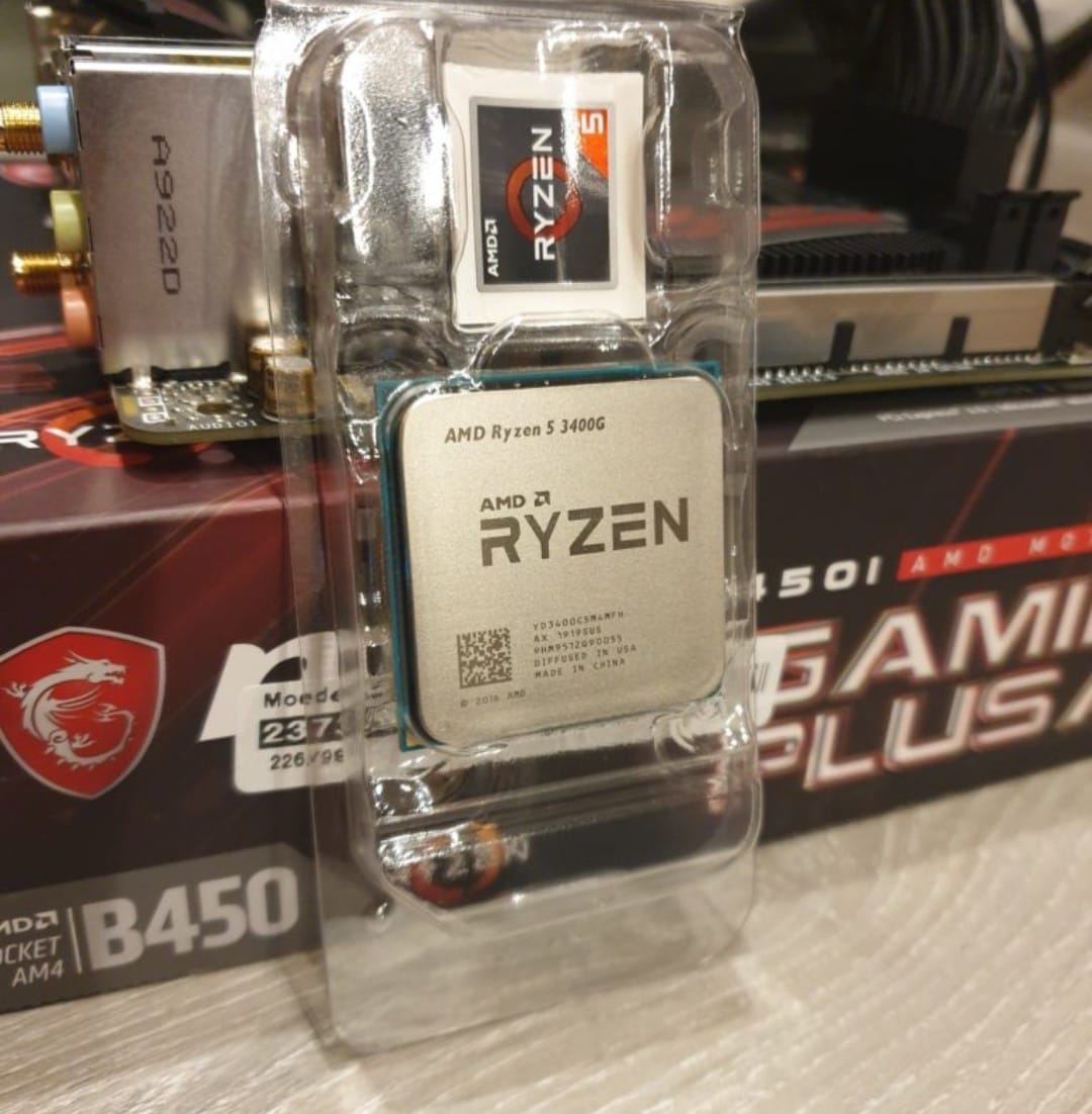 AMD RYZEN 5 3400G 4 Core, 8 threads 4.2 GHZ Used CPU
