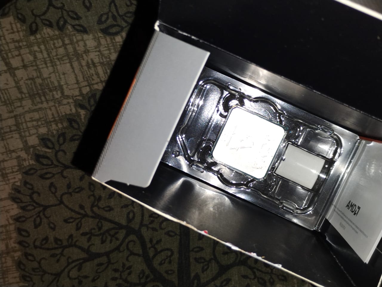 AMD RYZEN 5 3400G 4 Core, 8 threads 4.2 GHZ Used CPU