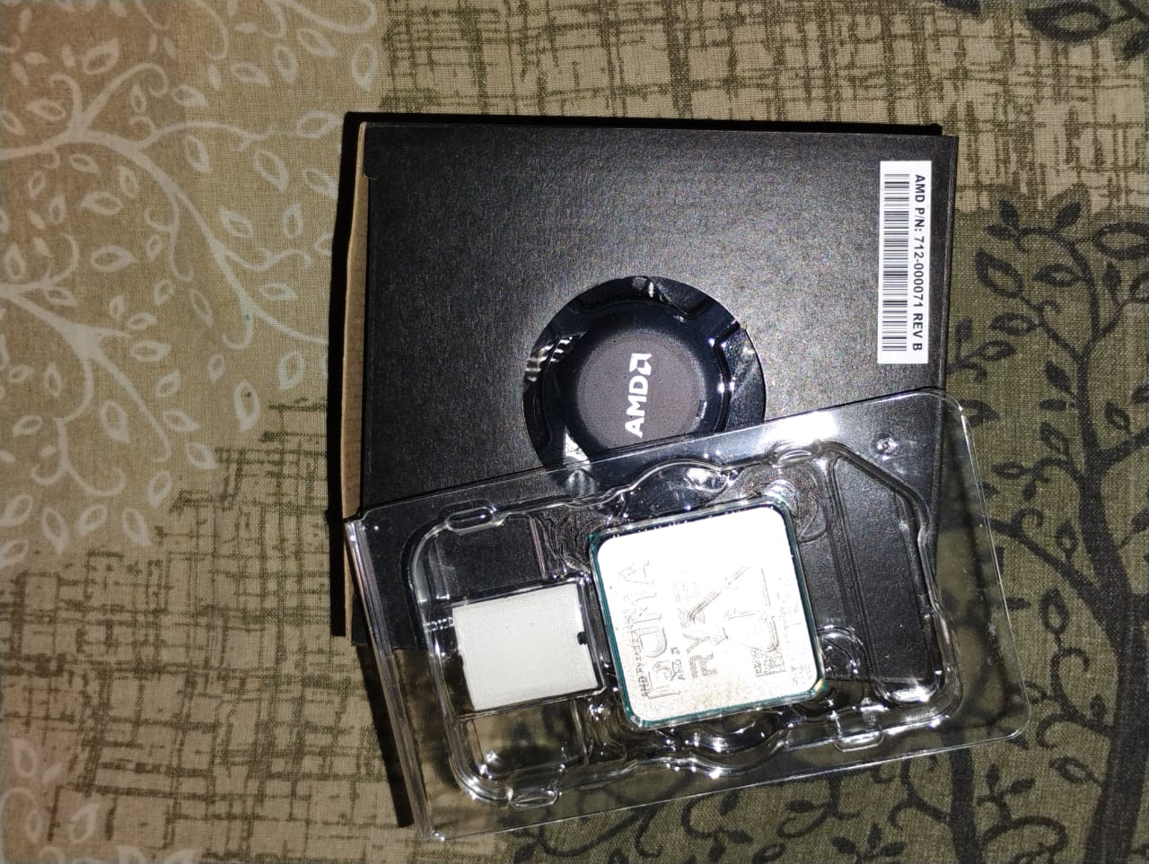 AMD RYZEN 5 3400G 4 Core, 8 threads 4.2 GHZ Used CPU