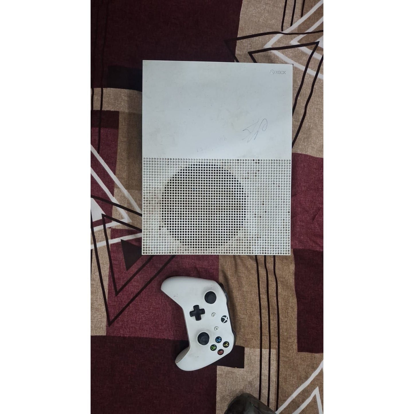 Microsoft Xbox One S 500GB Used Gaming Console