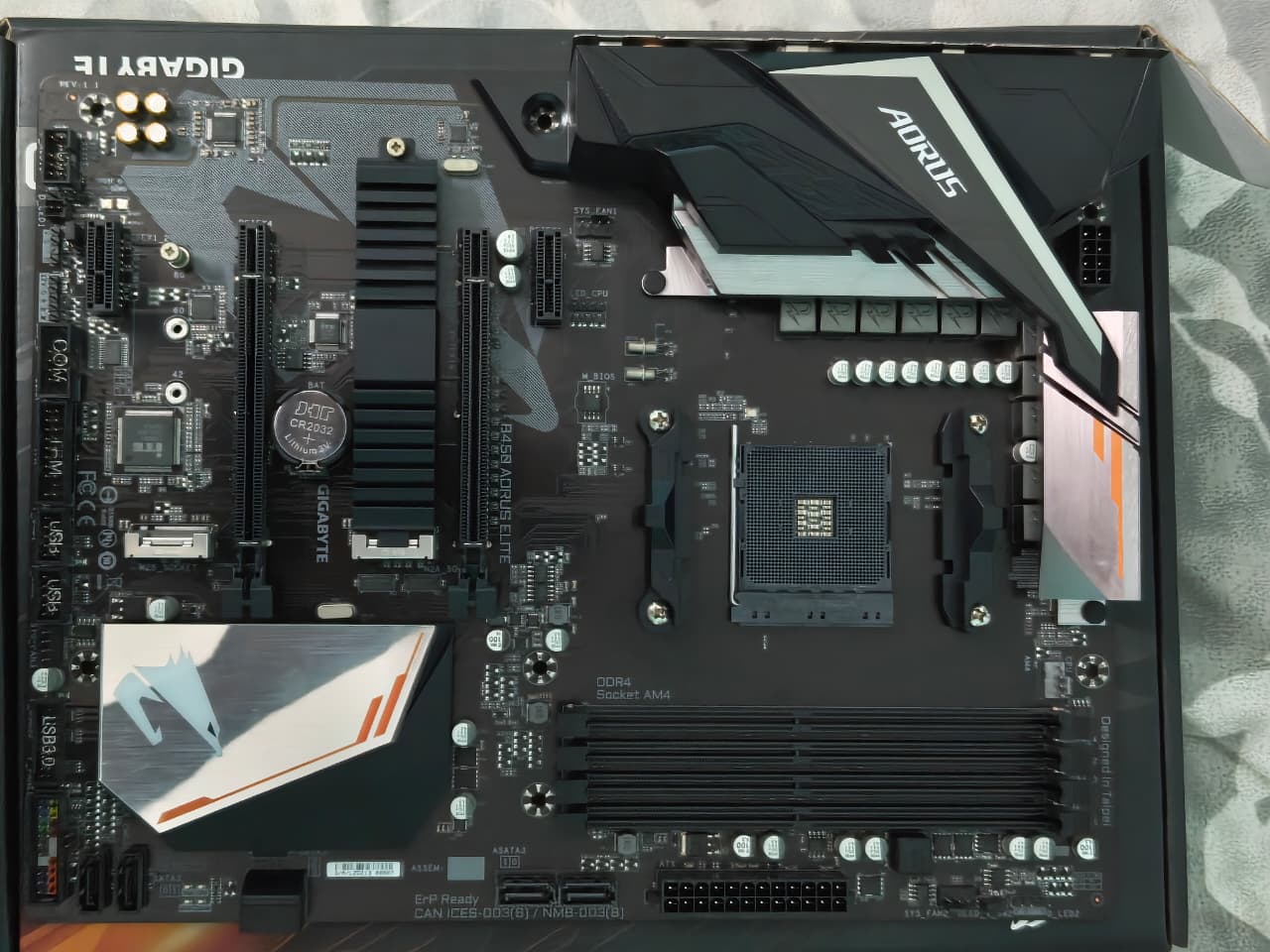 GIGABYTE B450 AORUS Elite ATX AM4 Socket DDR4 Used Motherboard
