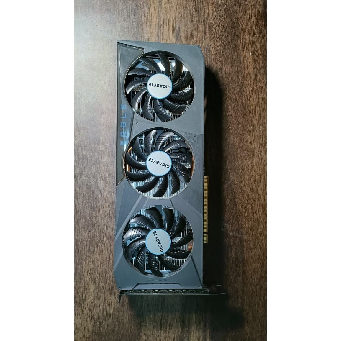 GIGABYTE Radeon RX 6600 Eagle Triple Fan 8GB Used GPU