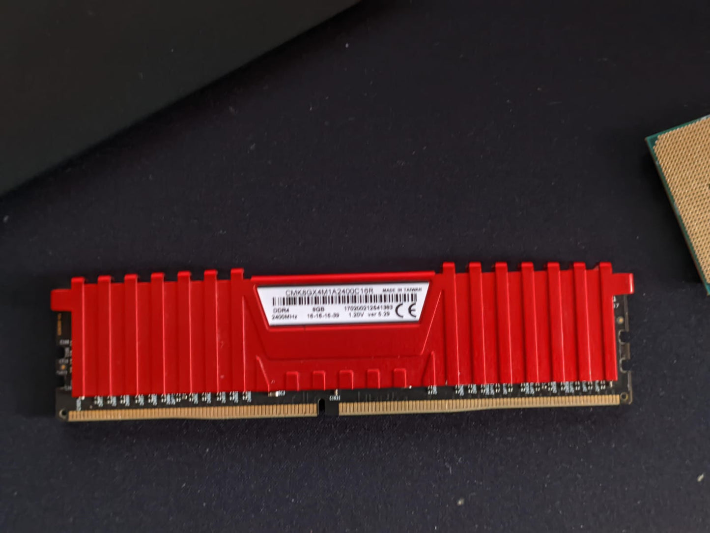 Corsair Vengeance LPX 8GB DDR4 2400MHZ C16 Used RAM