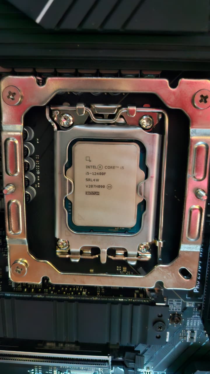 Intel Core i5 12400F 6 Cores 12 Threads 4.20GHz | 18MB Cache Used CPU