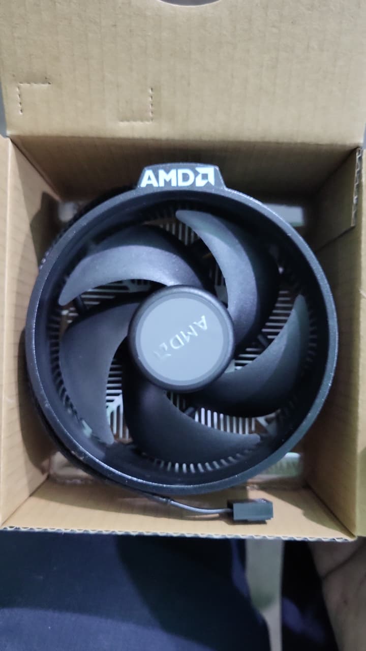 AMD Ryzen 5 3600X 6 Cores 12 Threads up to 4.4 GHz 32MB Used CPU