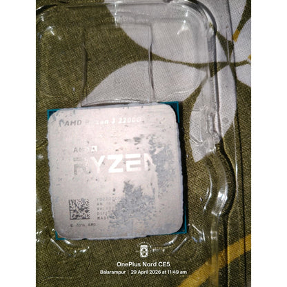 AMD Ryzen 3 2200g 4 Core 4 threads 3.50Ghz with Radeon Vega 8 Graphics Used CPU
